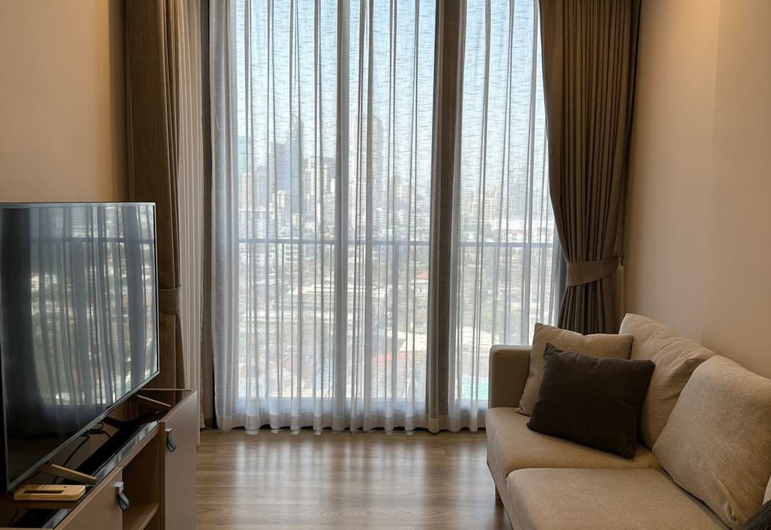 Oka Haus Sukhumvit 36
